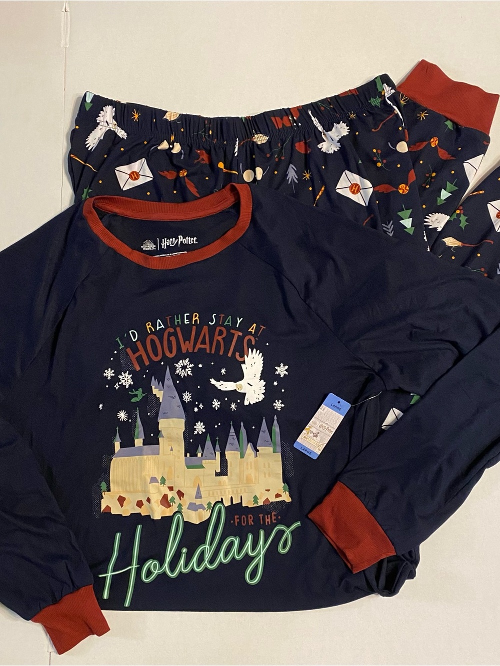 NWT Harry Potter Men’s Hogwarts Holiday Pajama 2 PieceSet – Size Large, Navy